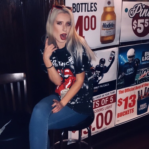 Meet your Posher, Lindsey - Picture 2 of 11